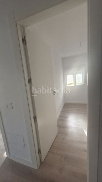 Foto f2a50379-a89a-4b44-b9be-3a461fdd66c5. Pis a Peñamefecit - Avda Barcelona Jaén