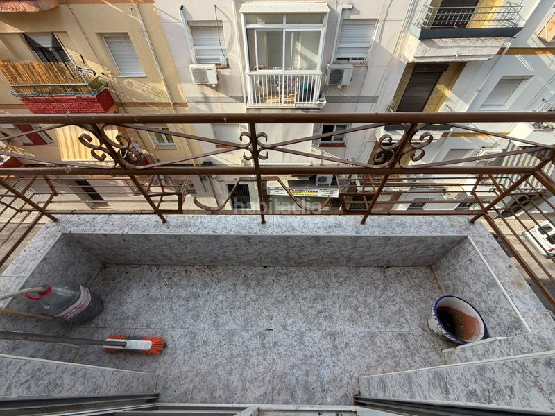 Foto bfae3833-d42b-442f-a5a7-2a106e504636. Piso en Peñamefecit - Avda Barcelona Jaén