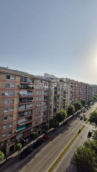 Foto 6a98faea-bee8-49a9-8e52-1190f579c6d7. Lloguer pis a Peñamefecit - Avda Barcelona Jaén