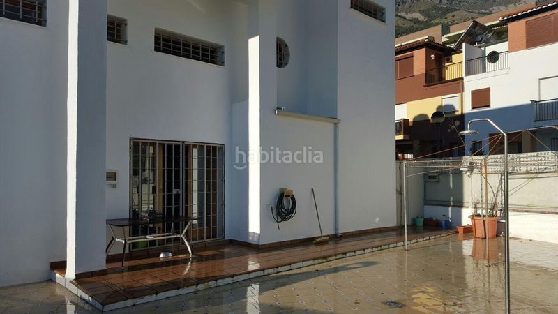 Foto c99a01a3-dd6a-435b-9a6b-b65cc3c3bfd8. Xalet amb calefacció aparcament piscina a Jabalcuz Jaén