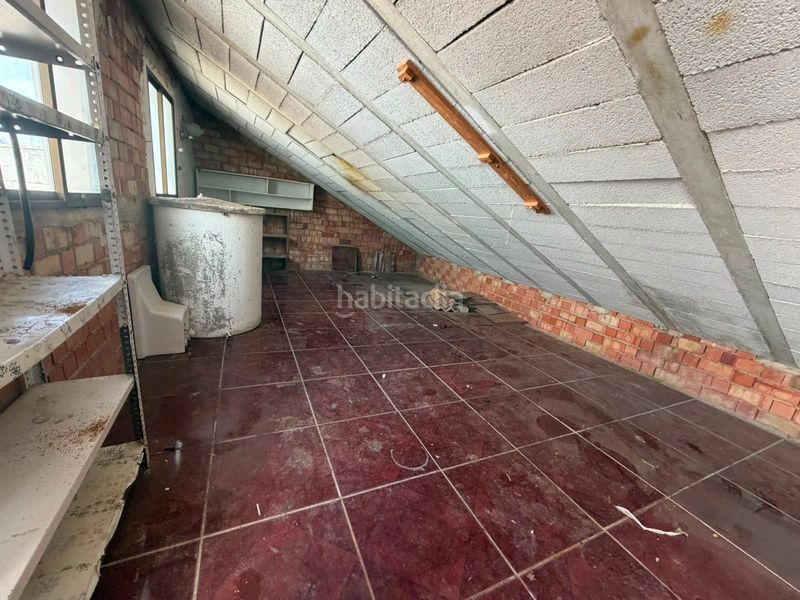 Foto 8f381add-c3ab-4ed5-a75e-0f537a32a882. Casa amb aparcament a Santa Isabel Jaén