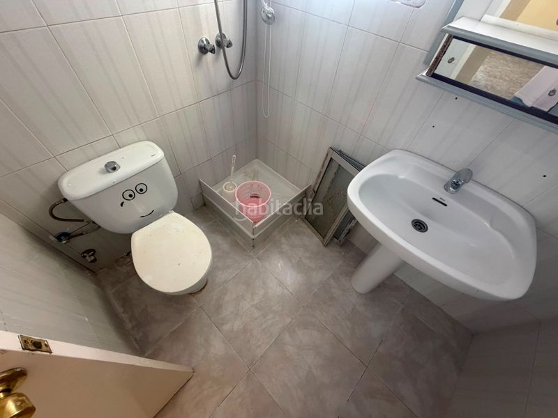 Foto ead87365-10bb-4204-8321-28aecc5a1597. Casa amb aparcament a Santa Isabel Jaén