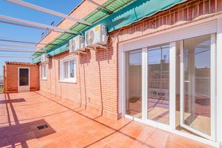 Penthouse in Plaza de Toros. Atico totalmente reformado a estrenar  en plaza de toros de 4 do