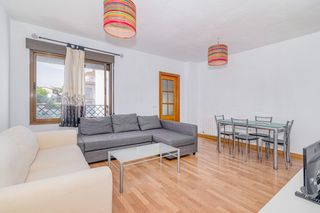 Etagenwohnung in La Zubia Ciudad. Luminoso piso en la zubia