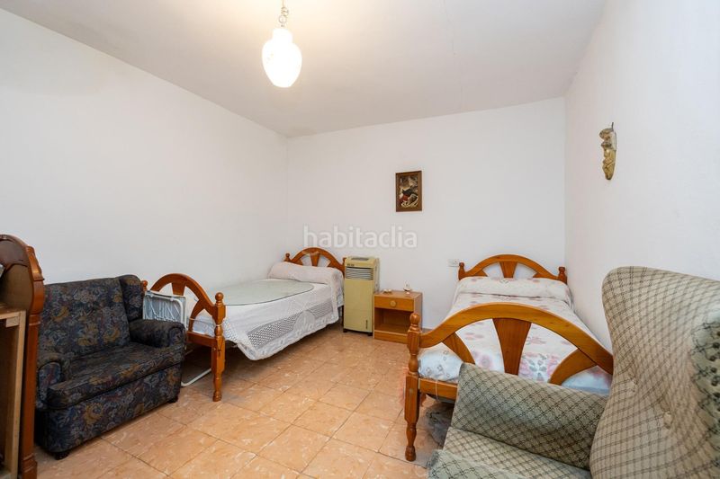 Foto 78d75a68-8486-4be2-b7f4-64a96aee7e64. Casa amb aparcament a Atarfe