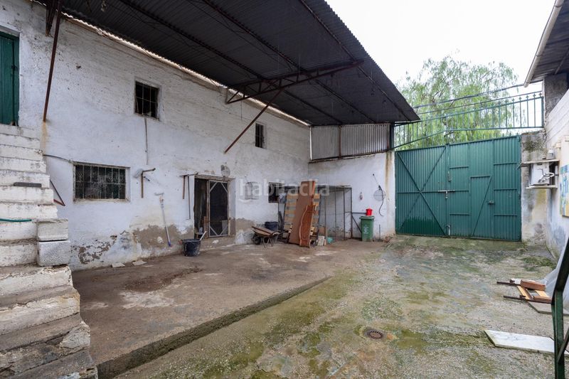 Foto a7743f46-1b14-4d2b-86f3-f5c9bad697c4. Casa amb aparcament a Atarfe