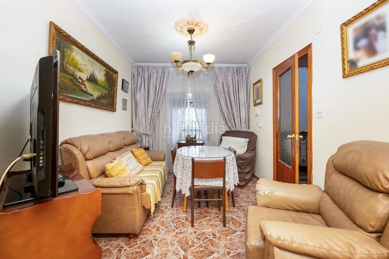 Foto d98480b3-e6e6-42e8-8fad-e8c7455214d7. Casa amb aparcament a Atarfe