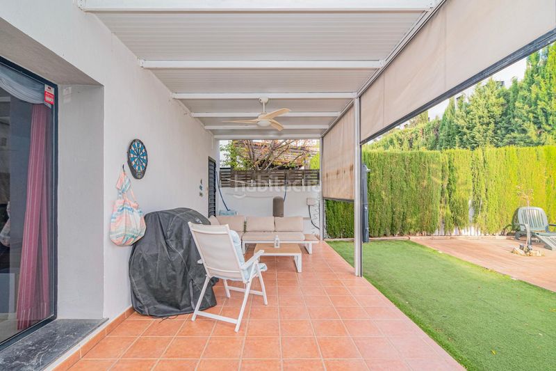 Foto b7dd40ed-d06b-44e6-9abc-b9c3672bed01. Chalet mit heizung parking pool in Loma Verde Albolote
