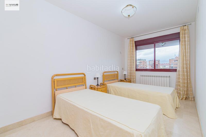 Foto b740240b-ec01-4c79-a0dd-62413f3023d0. Location appartement avec chauffage parking piscine dans Granada