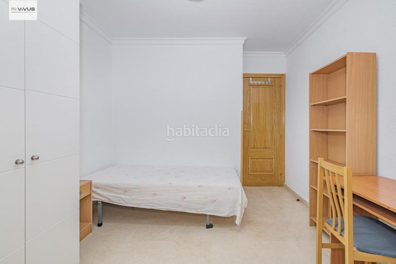 Foto 90a61fbb-85ba-4218-acb3-02e391e642ed. Location appartement avec chauffage parking piscine dans Granada