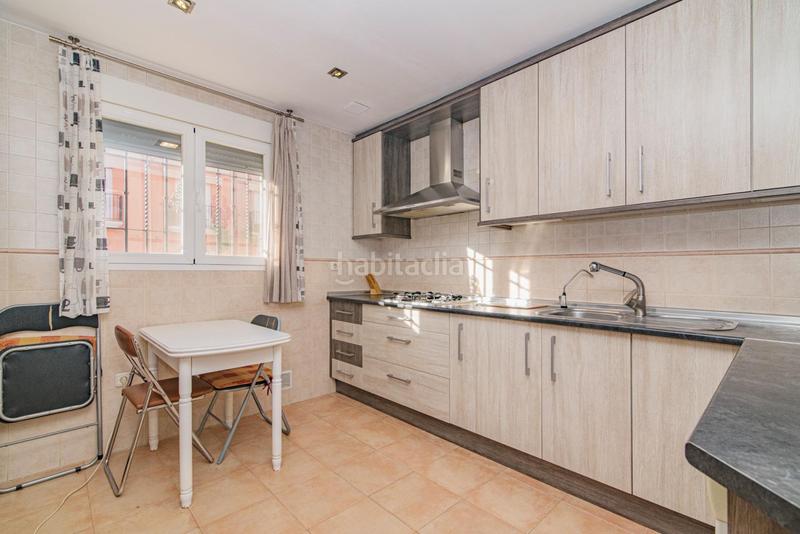 Foto 0758c975-6218-4d62-a332-692b8361cb66. Casa aparellada amb aparcament piscina a Purchil Vegas del Genil