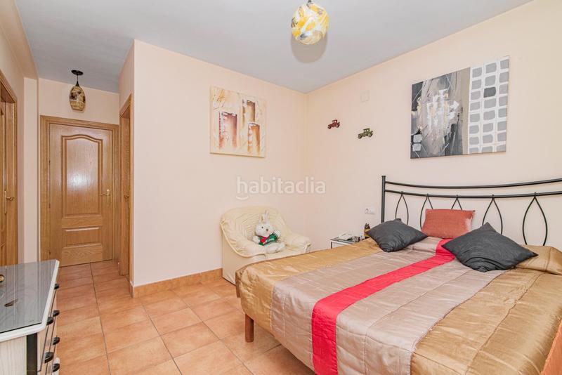 Foto 179657ba-dac6-431a-a253-99b09389e9d1. Casa aparellada amb aparcament piscina a Purchil Vegas del Genil