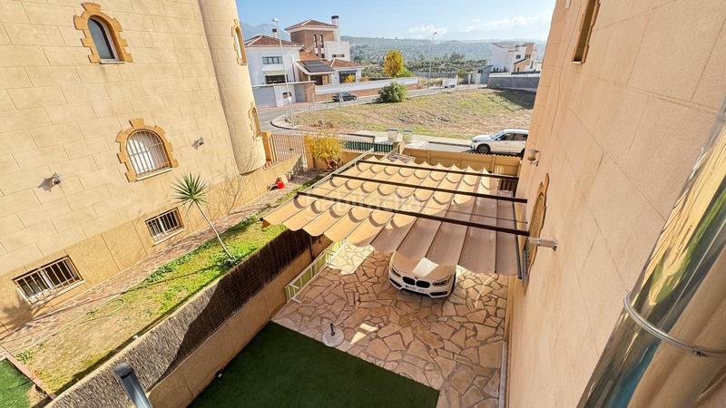 Foto b1c20bcc-228b-4e56-a903-7a1877463b6d. Casa pareada magnifica casa pareada en vista alegre peligros en Pulianas