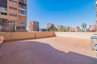 Pis en Av. F. Garcia Lorca - Nueva Estacin Autobuses. Piso seminuevo en residencial gran parque en barrio albayda con