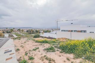 Terreny residencial  Calle nueva monteluz. Oportunidad única! solar urbano en venta en nueva monteluz pelig