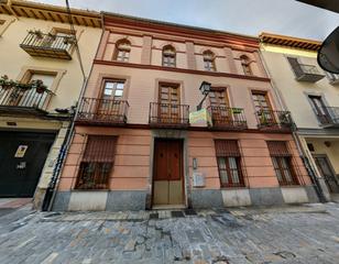 Edificio en Calle realejo. Edificio de 19 apartamentos todo arrendado, excelente rentabilid