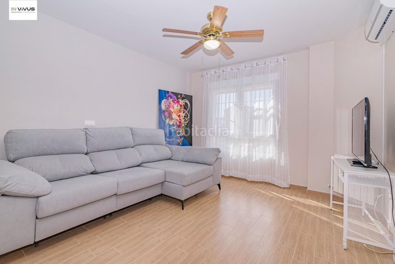 Foto 5b8b8bff-1aa6-4f06-9a18-e3e610391416. Lloguer casa adossada amb calefacció aparcament piscina a Vegas del Genil