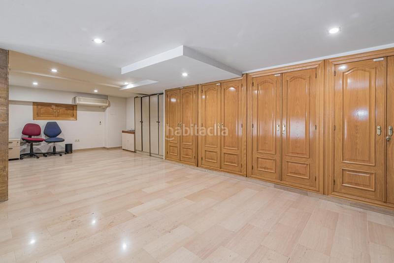 Foto 54c86f35-2f96-4954-be2f-9bc3af69448f. Local comercial en avenida andalucia 34 oportunidad única! local comercial en avenida andalucia en Granada