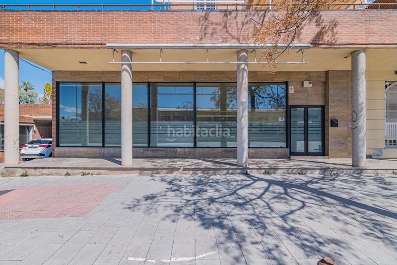 Foto 63ad48f2-d050-4532-bc30-45f7cdbac58d. Local comercial en avenida andalucia 34 oportunidad única! local comercial en avenida andalucia en Granada