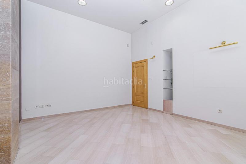 Foto fef877aa-e701-423c-99b4-1af6531723f3. Local comercial en avenida andalucia 34 oportunidad única! local comercial en avenida andalucia en Granada