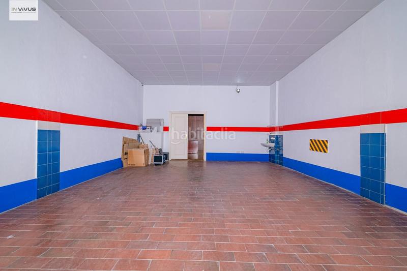 Foto 6d420903-4289-4201-b61b-d27c6c8f0c7c. Alquiler local comercial oportunidad única! local comercial zona parque del genil en Granada