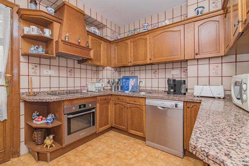 Foto edd776df-8dd8-47a1-b6eb-8be2fcdeb73f. Etagenwohnung in Crta. De la Sierra Granada