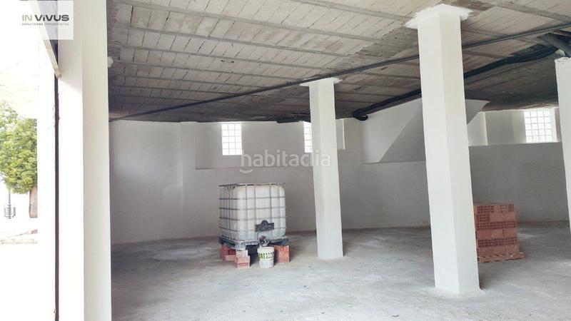 Foto b0584524-f9f6-49ca-b51f-eb850639f0fc. Locale commerciale in avenida de sierra nevada in Cenes de la Vega