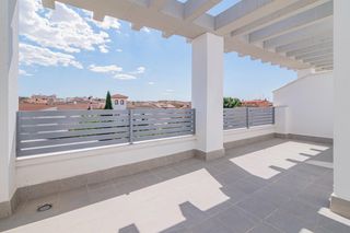 Lloguer Pis a Residencial Triana - Barrio Alto. Ático en alquiler en las gabias  totalmente nuevo y equipado