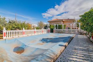 Chalet en Ogíjares. Ogijares chalet independiente en parcela de 1350 metros cuadrado