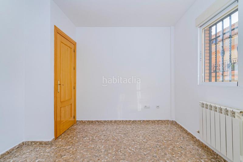 Foto 604419e8-b375-4530-8819-be54fa7a0e6c. Piso oportunidad en las gabias! piso muy céntrico, soleado y con plaza de garaje incluido en Gabias (Las)