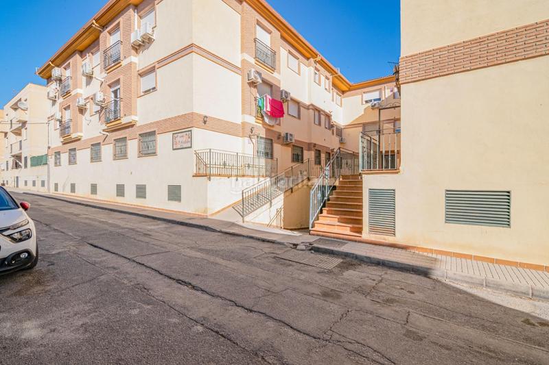 Foto 66451643-ea2e-4634-adcd-f49c764f2e86. Piso oportunidad en las gabias! piso muy céntrico, soleado y con plaza de garaje incluido en Gabias (Las)