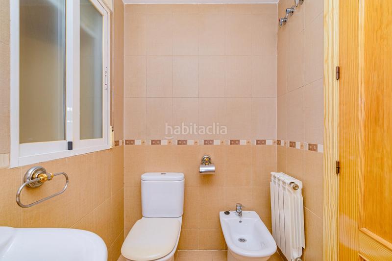 Foto ea2e83b3-fd74-424c-8636-d62751230405. Piso oportunidad en las gabias! piso muy céntrico, soleado y con plaza de garaje incluido en Gabias (Las)