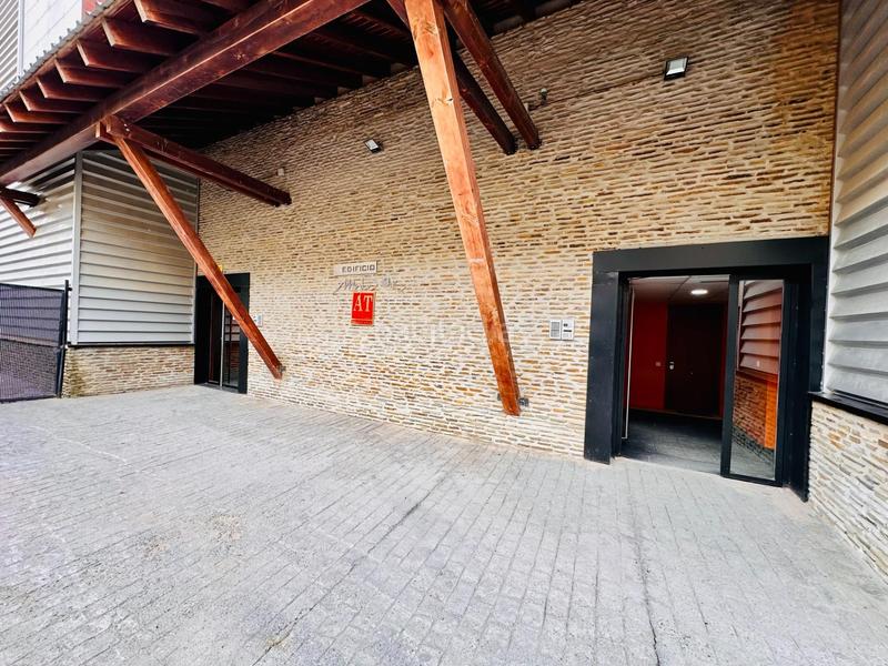 Foto 4745fac2-36e9-49c9-a0f5-df020c487fb5. Apartment with heating parking in Zona media Sierra Nevada