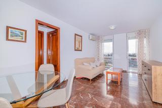 Rent Flat in Av. F. Garcia Lorca - Nueva Estación Autobuses. Piso de alquiler en albayda