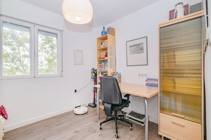 Foto a7c0ac04-1660-4c98-a14f-30bc8c2c3832. Appartement avec parking dans Joaquina Eguaras Granada