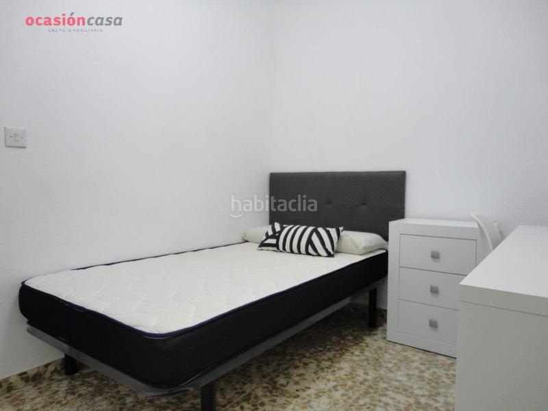 Foto e7f23972-ba8d-4d69-97b8-5fa7a51706bb. Flat with heating in Camino de Ronda Granada
