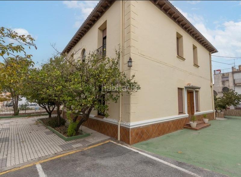 Foto c6a9a35a-1a2d-4a0c-808d-efd7ddc9f098. Chalet mit parking in Carretera de Granada-La Alcazaba Alhendín