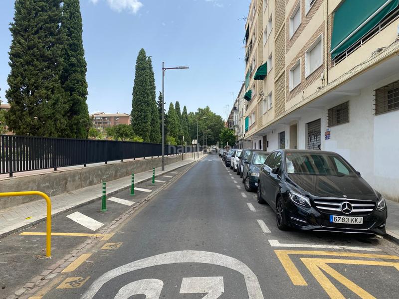 Foto b7755a0f-260c-4114-a751-7a008c88a6c8. Aparcament cotxe a Pajaritos Granada