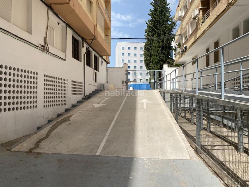 Foto 1c5aff09-917d-4c20-8f00-6a659b2dcc04. Parking voiture dans Pajaritos Granada