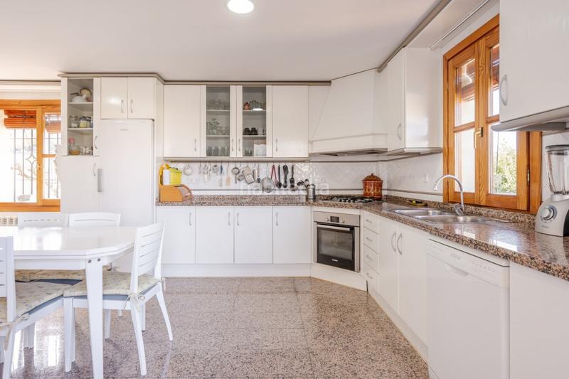 Foto ae87cd47-3606-4ba5-9897-074b09cbfc63. Xalet amb calefacció aparcament piscina a Barrio de la Vega Monachil