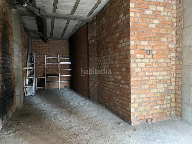 Foto babb642c-f091-4e18-b795-03d78d5139dd. Local comercial a Joaquina Eguaras Granada