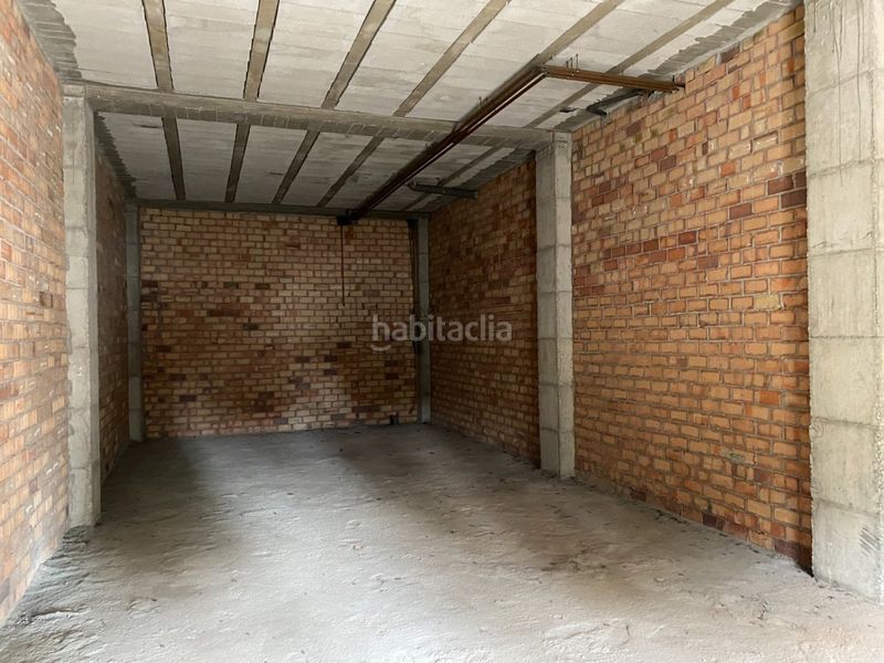 Foto ce3f83a6-26a0-4d70-b7de-a29b7bb11ce3. Local comercial a Joaquina Eguaras Granada