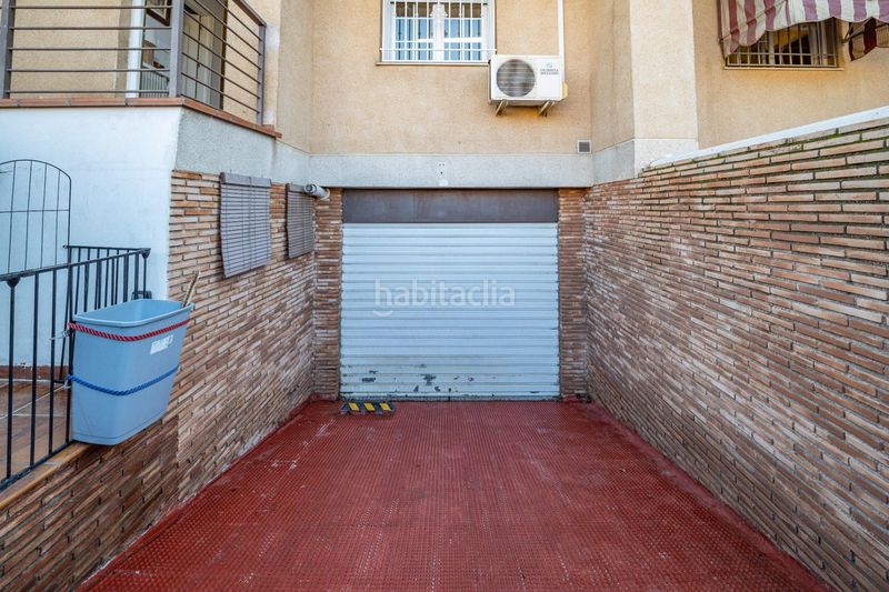 Foto 90484a73-5aaa-4c7d-8127-d94b74805db8. Casa adossada a carretera de granada a Ogíjares