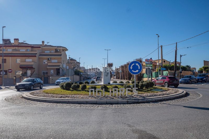 Foto fca819bd-aa7c-4f19-98fa-a40c84e27fd5. Casa adossada a carretera de granada a Ogíjares