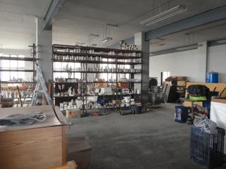 Nau industrial a Riu Nord