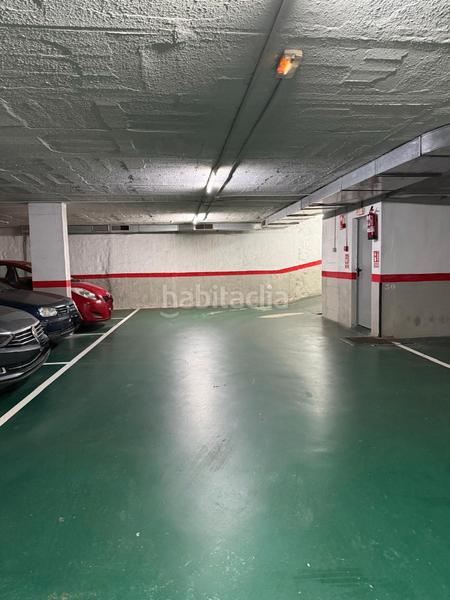 Foto 190667d5-30b8-443c-9dfb-fda81bae733e. Aparcament cotxe a Centre Santa Coloma de Gramenet