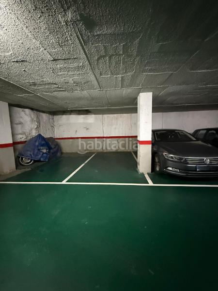 Foto aed64bd4-5f78-4ea8-b5d4-c23bba97db07. Aparcament cotxe a Centre Santa Coloma de Gramenet