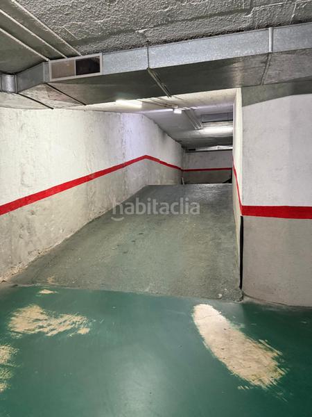 Foto ddc3f6a1-f28c-4805-9f09-bc31c2acef4a. Aparcament cotxe a Centre Santa Coloma de Gramenet