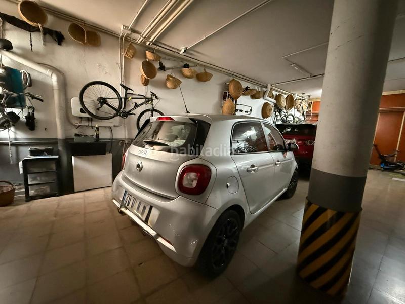 Foto 726b4279-1ad6-410a-b007-3961299ac151. Casa espectacular casa de 4 plantas con garaje, buhardilla y terrazas en Santa Coloma de Gramenet