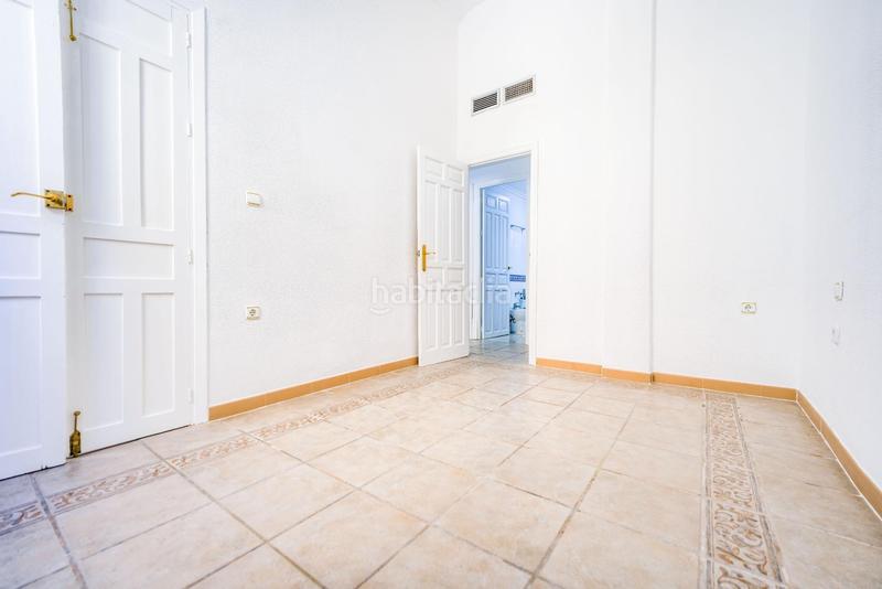 Foto a5643a9e-9287-4938-9ed4-617387789364. Piso en San Vicente Sevilla